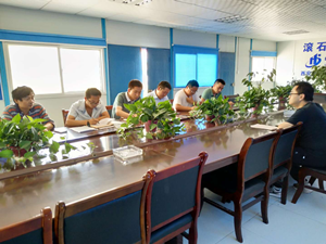 工程一支部组织召开阎良项目党小组会议