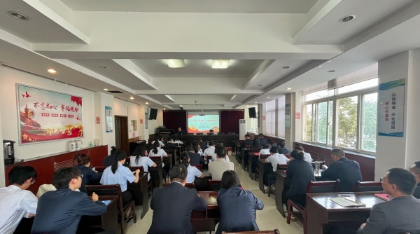 公司党支部联合开展“七十六载山河壮丽·七十春秋核力初心”主题党日活动